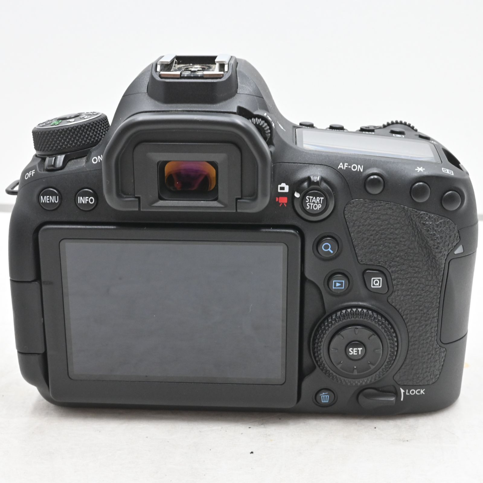 シャッター回数『9977』Canon デジタル一眼レフカメラ EOS 6D Mark II ボディー EOS6DMK2