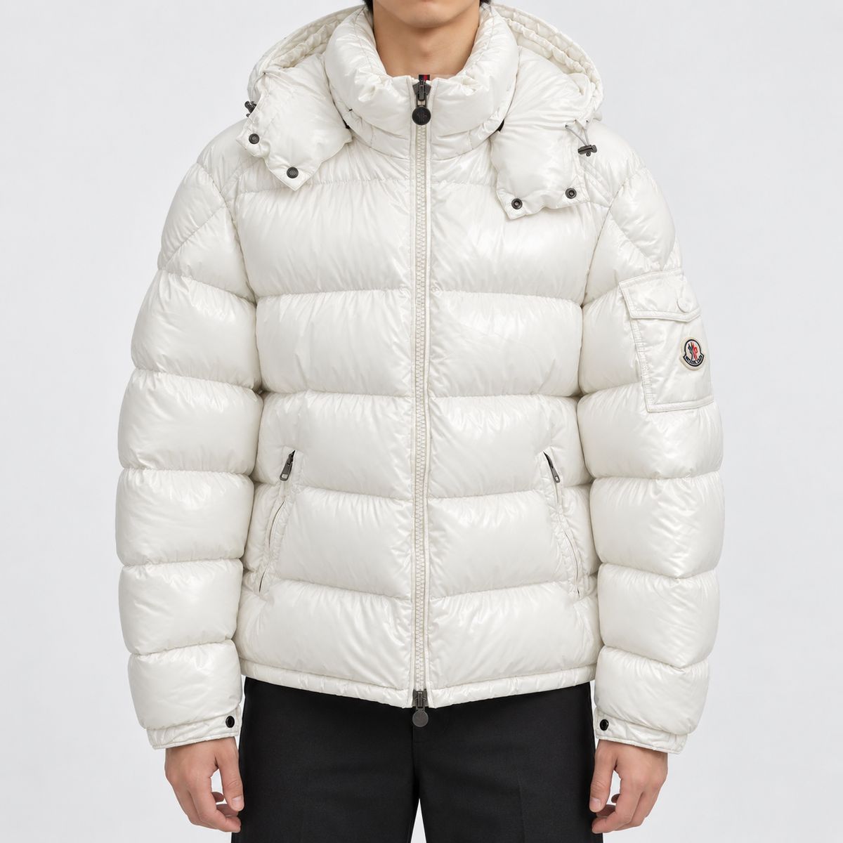 MONCLER(モンクレール) マヤ ショート ダウン 白 ジャケット 5 221,818円