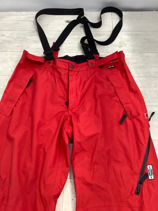 T8 GORE-TEX スノーボード スキーウェア 上下 M/L ブラック×レッド