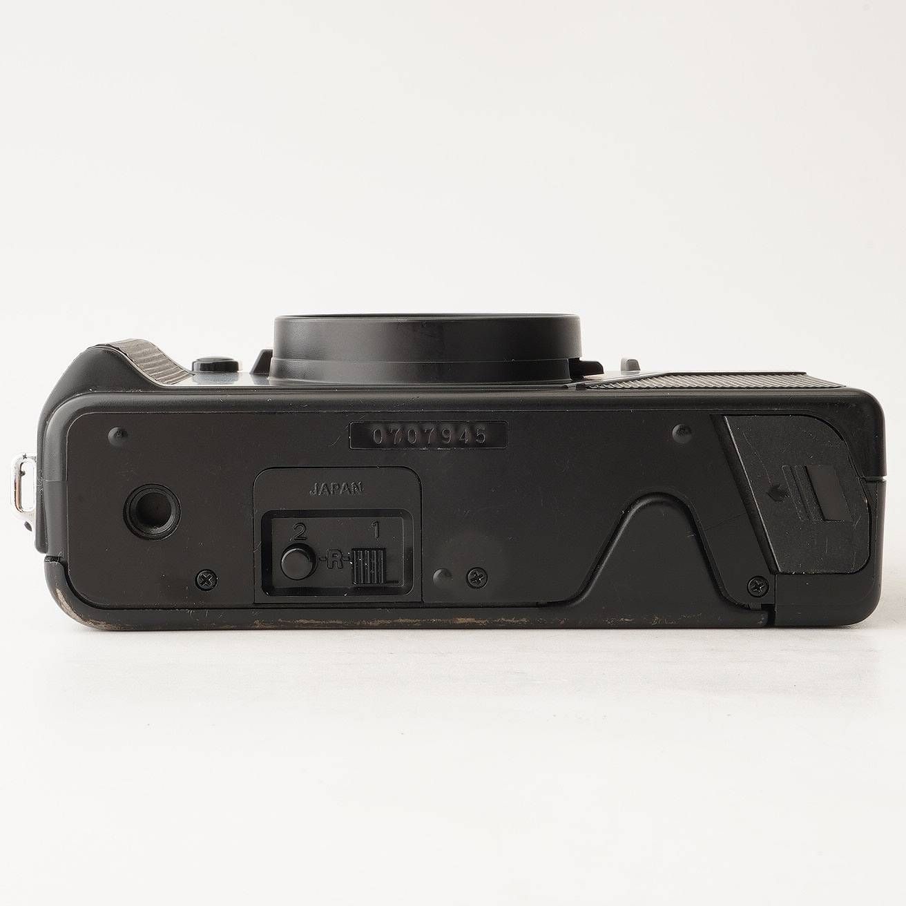 ニコン Nikon L35 AF ISO1000 / 35mm F2.8 コンパクトフィルムカメラ