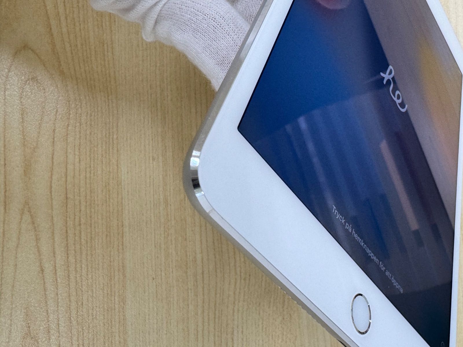 Apple iPad mini 4 128GB シルバー 中古 - メルカリ