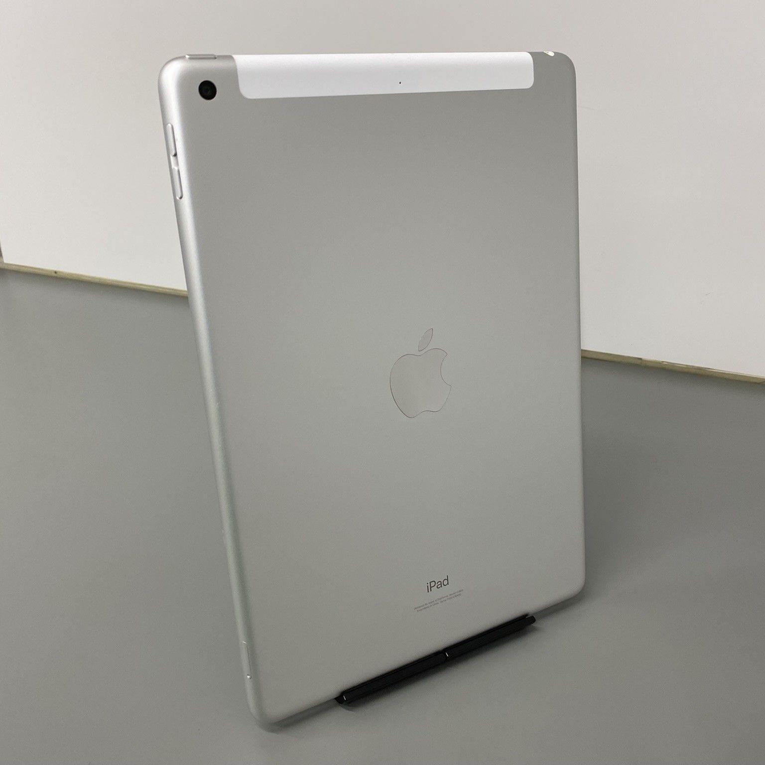 185] 【状態：フロントカメラテスト失敗】iPad 第9世代 Wi-Fi+セルラー