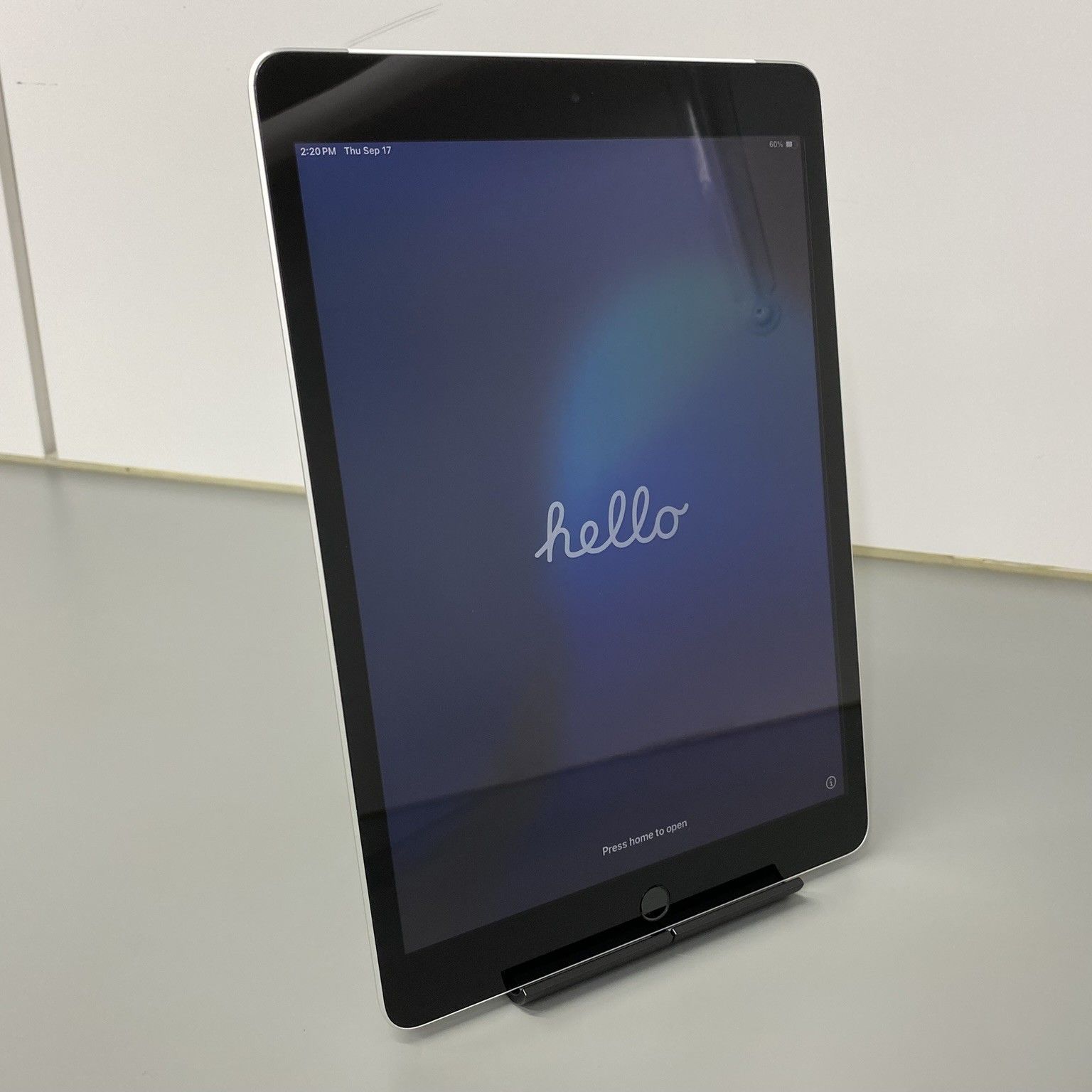 185] 【状態：フロントカメラテスト失敗】iPad 第9世代 Wi-Fi+セルラー