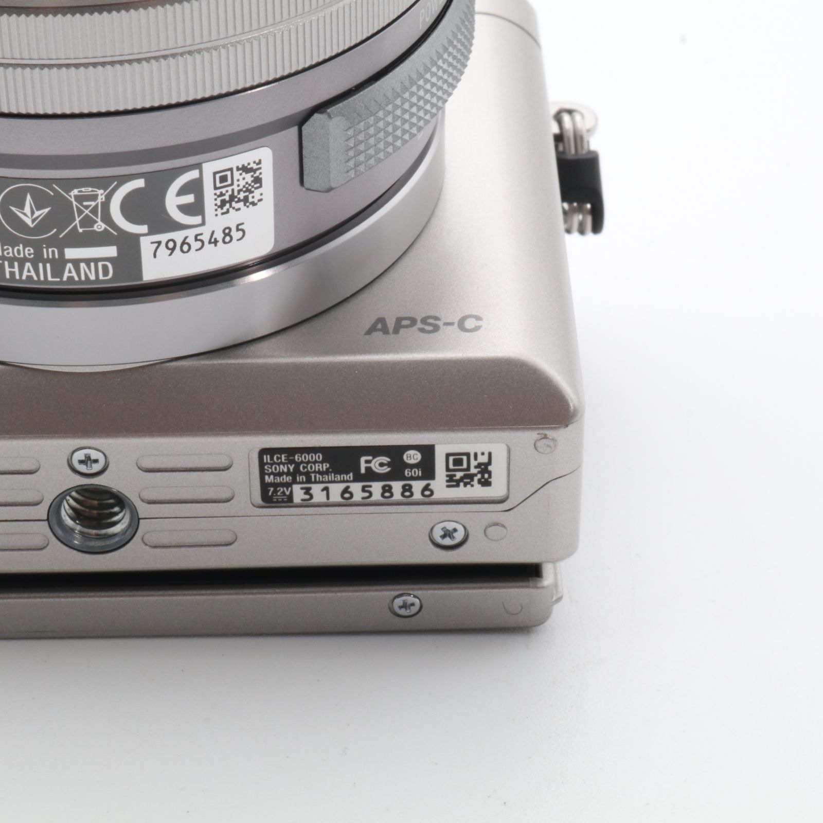 シャッター回数：2100回】SONY α6000 ILCE-6000 レンズキット シルバー