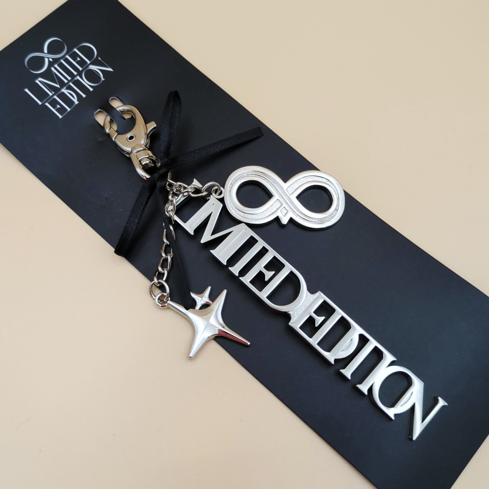 【D29026】未使用品 INFINITE LIMITED EDITION グッズ メタル キーリング
