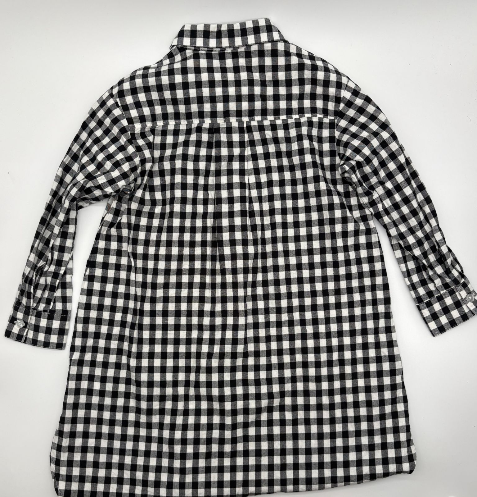 https://assets.mercari-shops-static.com/-/large/plain/2JXYP6qFSAan7S7ZuSqHwX.jpg@jpg