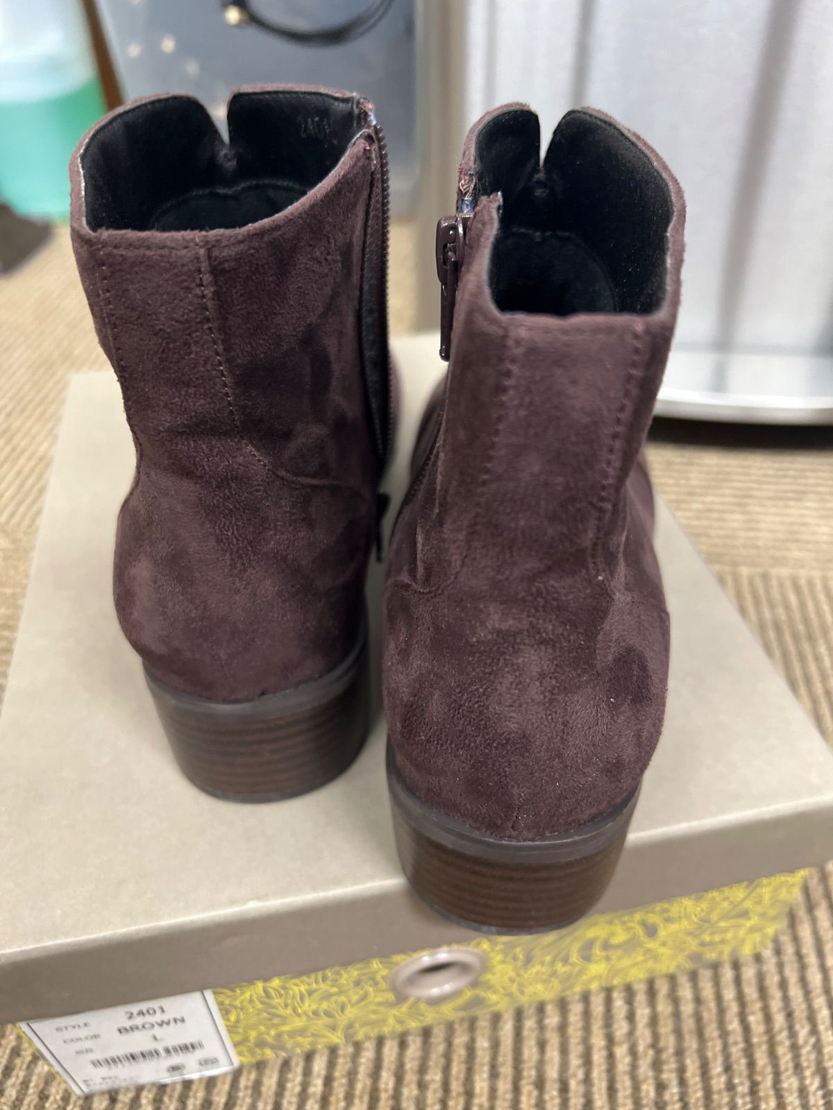 https://assets.mercari-shops-static.com/-/large/plain/2JXYcuB4KiENMgue6SWwwh.jpg@jpg