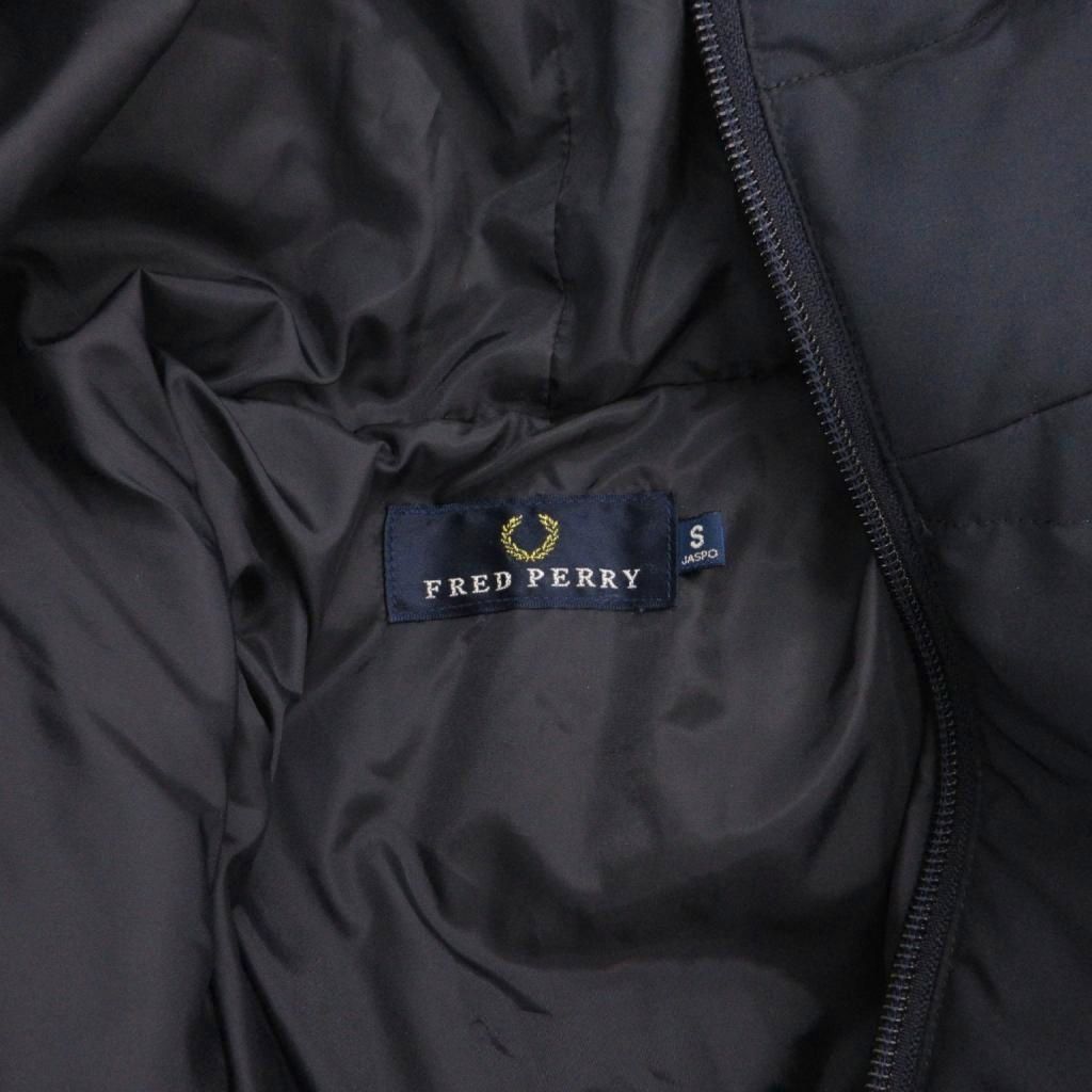 フレッドペリー FRED PERRY 美品 ダウンジャケット ロゴ 刺繍