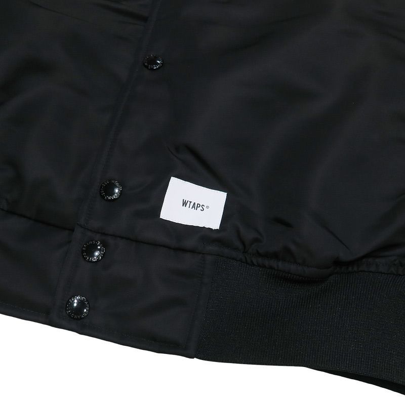 https://assets.mercari-shops-static.com/-/large/plain/2JXYkcGnbLeoGSBuwdQtih.jpg@jpg