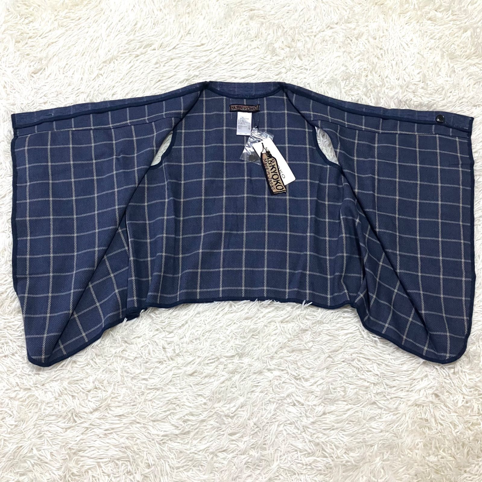 タグ付き】M.&KYOKO リバーシブルの変形ベスト ポンチョ アンゴラ入り