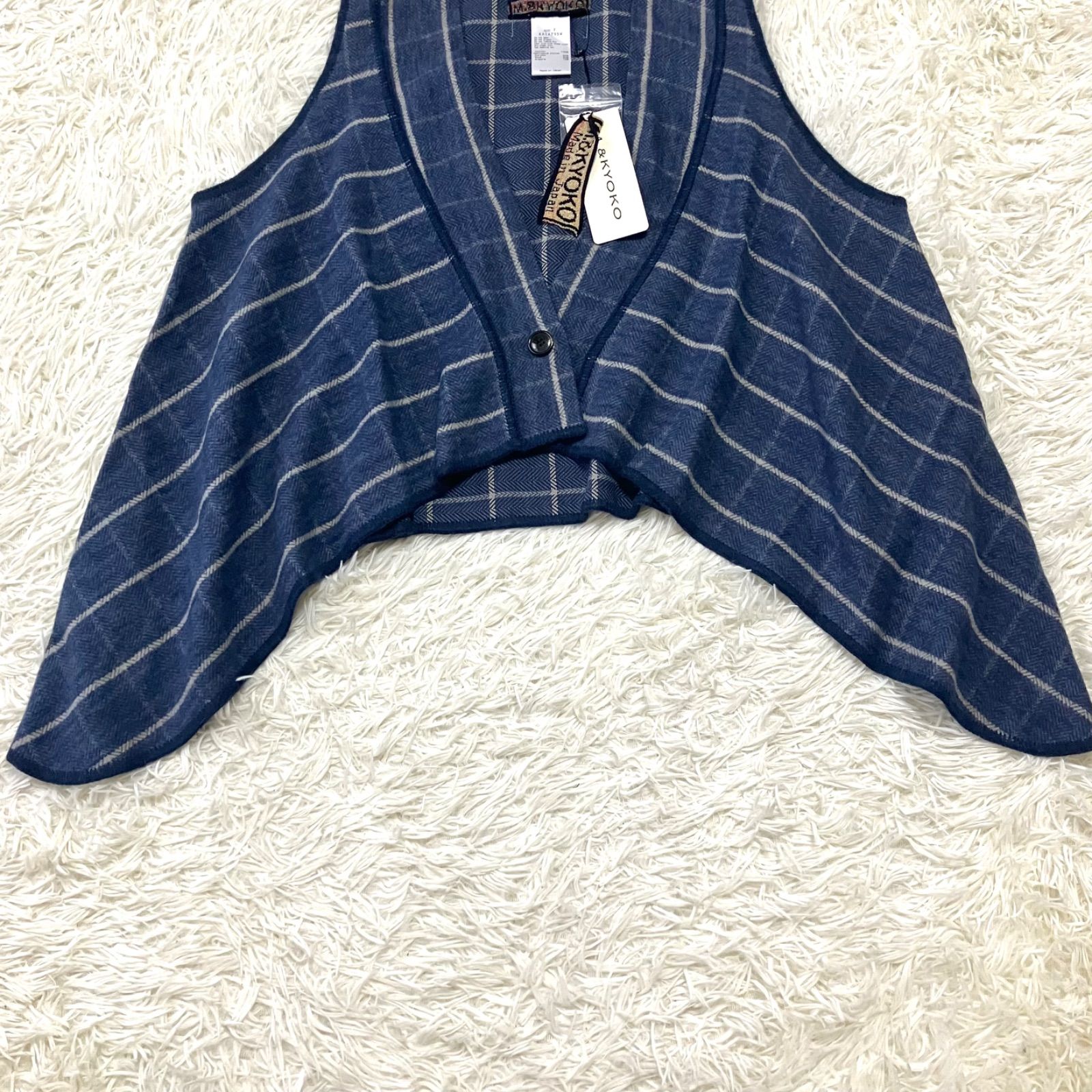 タグ付き】M.&KYOKO リバーシブルの変形ベスト ポンチョ アンゴラ入り
