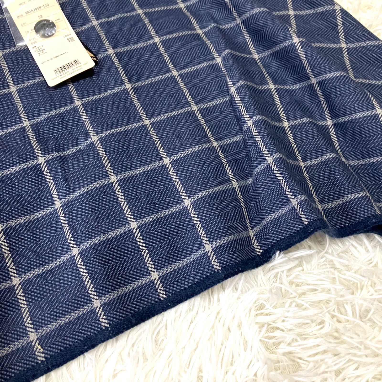 M&KYOKO 佐藤繊維　ポンチョ　ベスト タグ付き】M.&KYOKO リバーシブルの変形ベスト ポンチョ アンゴラ入り