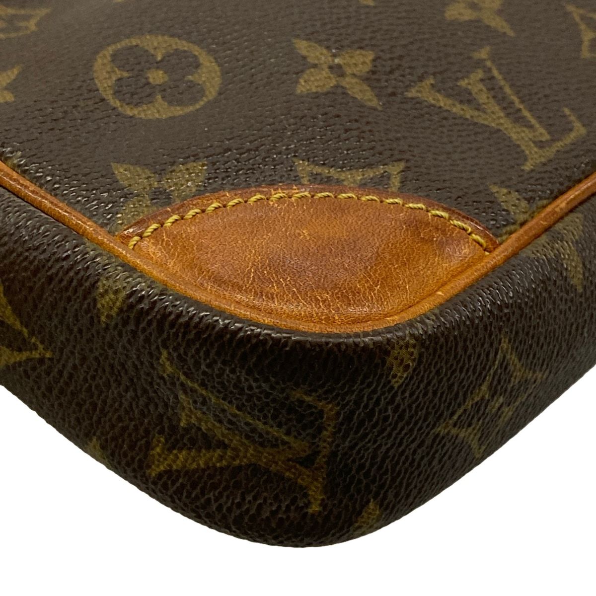 https://assets.mercari-shops-static.com/-/large/plain/2JXZ2JDU4KPLm37EU3SVbN.jpg@jpg