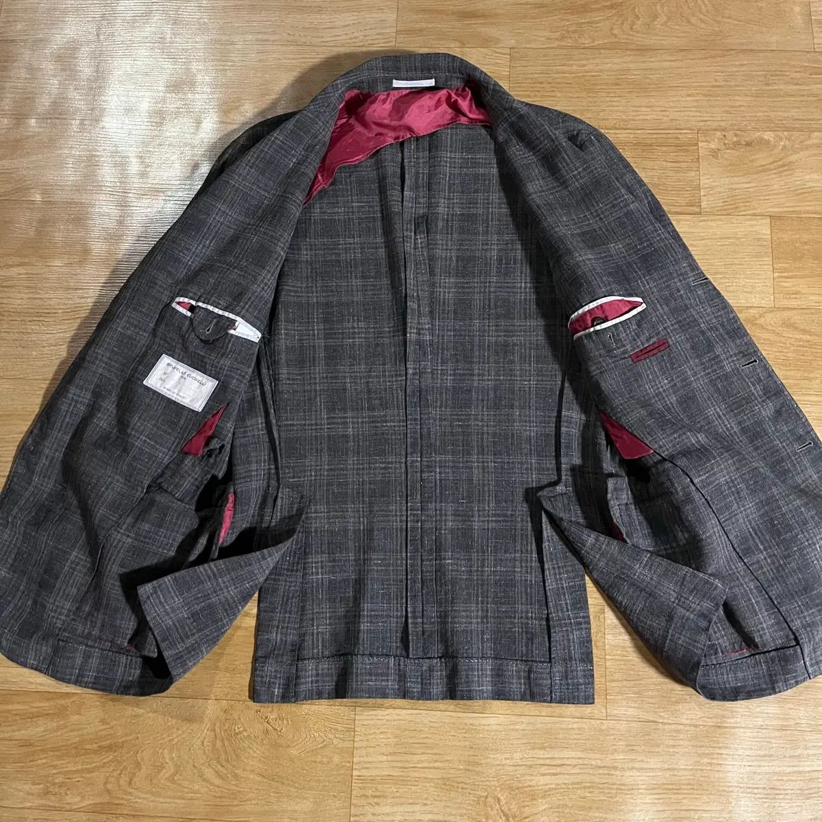 https://assets.mercari-shops-static.com/-/large/plain/2JXZKvyCqMCykeBGTigzFC.webp@jpg