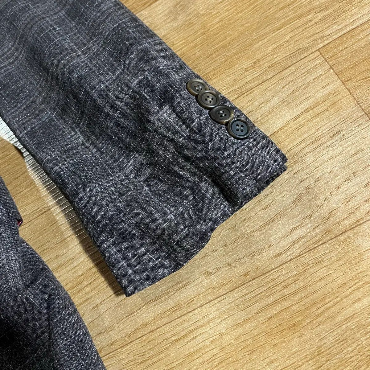 https://assets.mercari-shops-static.com/-/large/plain/2JXZKvyDoBp8fWEcm6msDk.webp@jpg