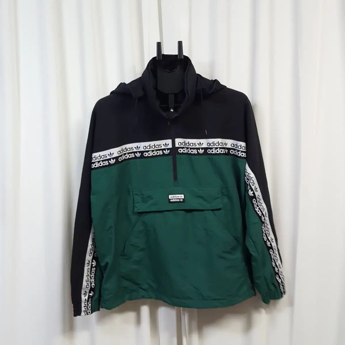 https://assets.mercari-shops-static.com/-/large/plain/2JXZj9p479uUMq4HT76NSd.webp@jpg