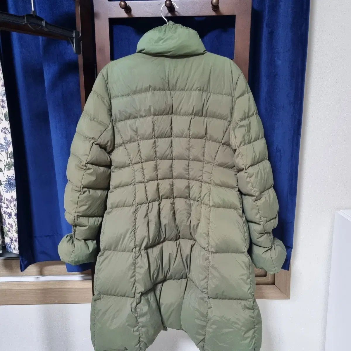 https://assets.mercari-shops-static.com/-/large/plain/2JXa5UYxGmPquToQtiDmx8.webp@jpg