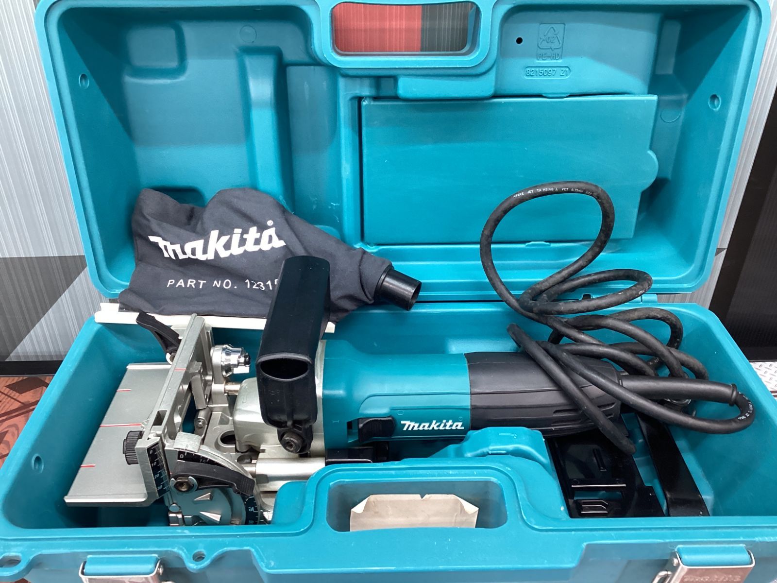 【送料無料】【中古品】マキタ/Makita　PJ7000　ジョイントカッタ　ケース付【ハンズクラフト島根出雲】