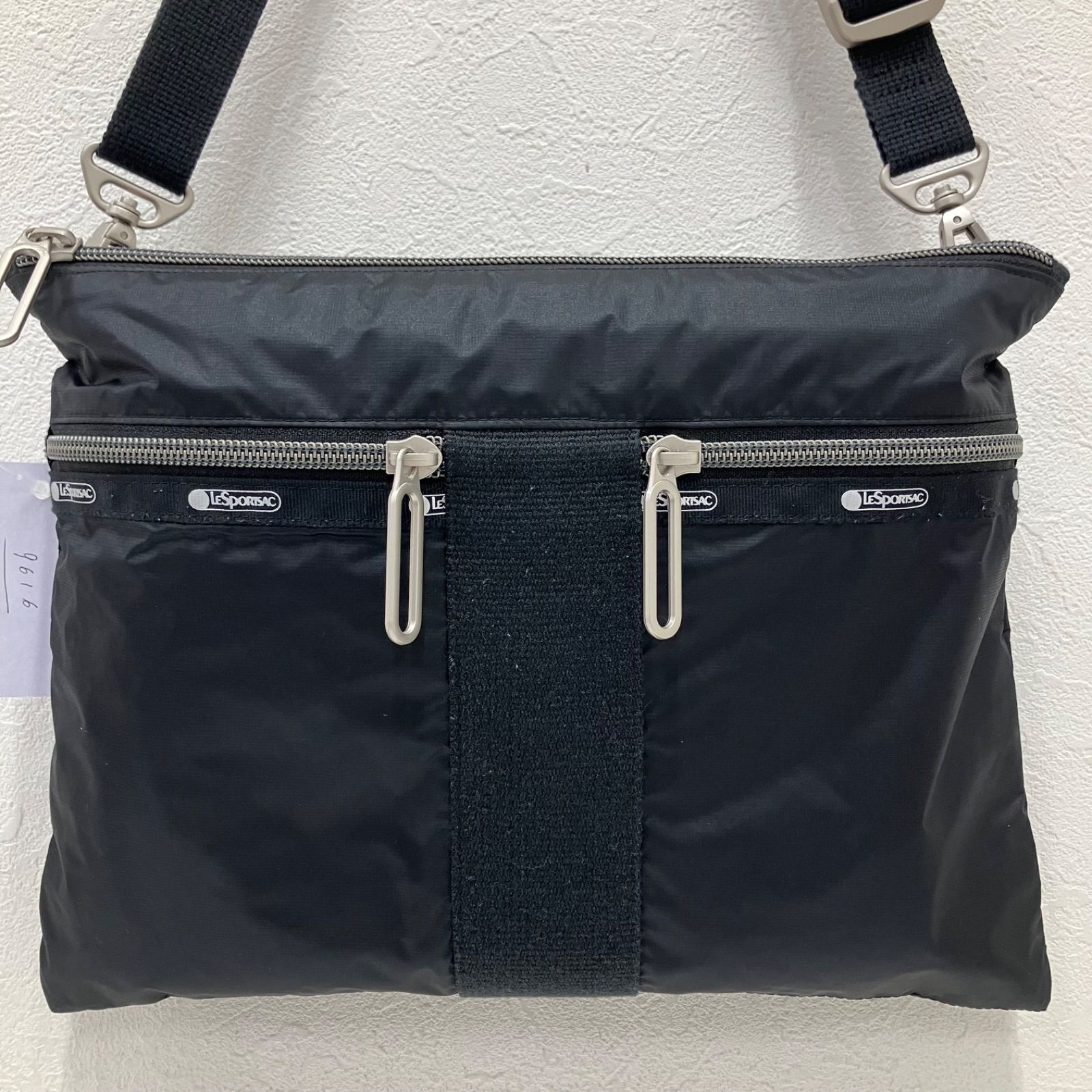 9616 LeSportsac レスポートサック ショルダーバッグ 斜め掛け 紐調節 