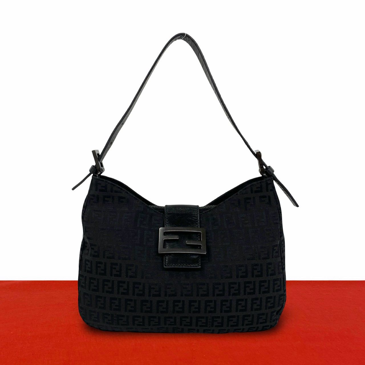 極 美品 FENDI フェンディ ヴィンテージ ズッキーノ 柄 FF ロゴ 金具 