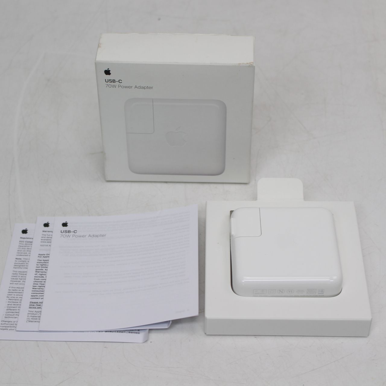 Apple 70W USB-C 電源アダプタ A2743 美品 - メルカリ