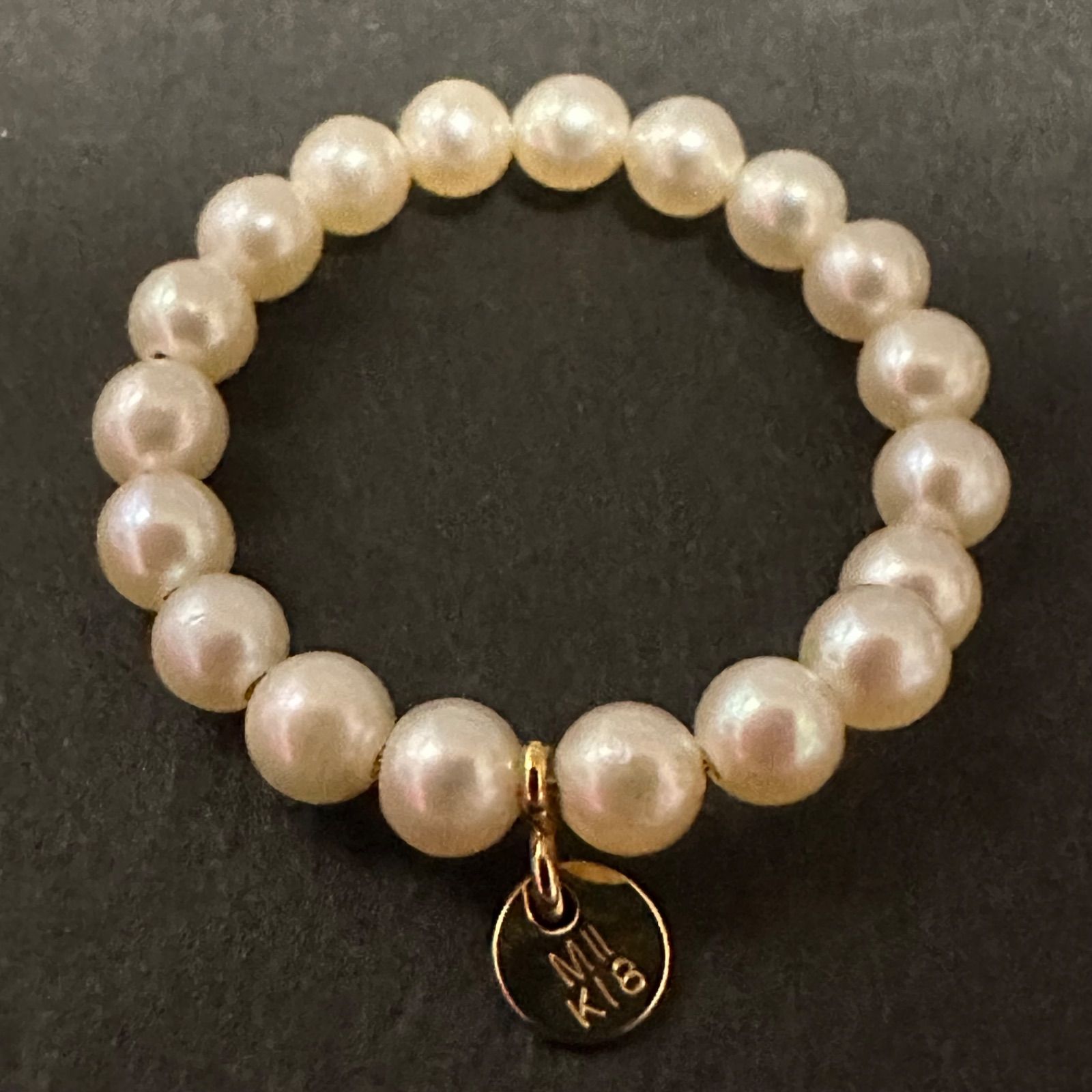 https://assets.mercari-shops-static.com/-/large/plain/2JXan3WnevsR8pvvKirGPh.jpg@jpg