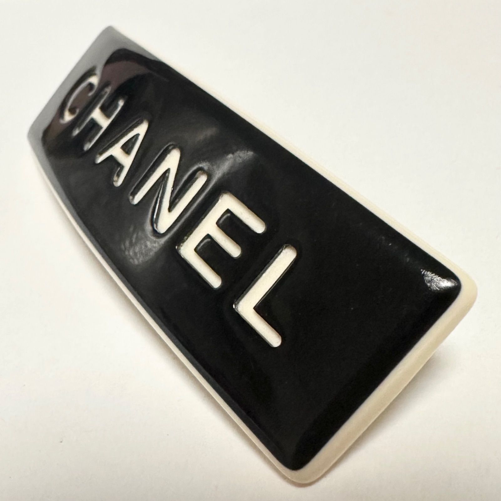 シャネル CHANEL バレッタ ビッグロゴ ロゴ フランス プラスチック