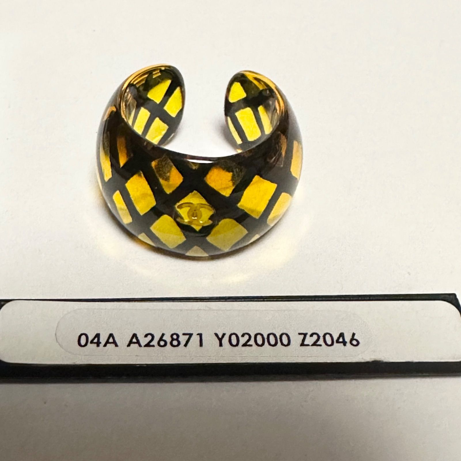 https://assets.mercari-shops-static.com/-/large/plain/2JXaocpbsBTaC85Q5NzSgR.jpg@jpg