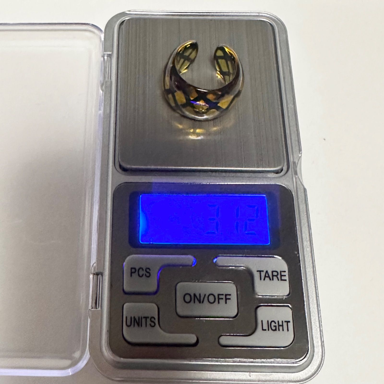 https://assets.mercari-shops-static.com/-/large/plain/2JXaocqBme3LjTMPm74LFJ.jpg@jpg