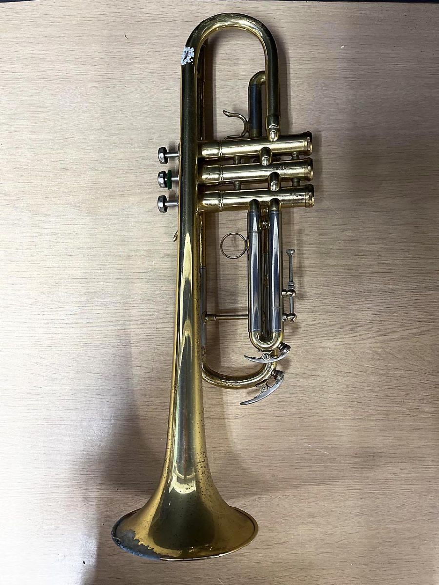ジャンク品】 Swallow スワロートランペット 型番不明 管楽器 楽器