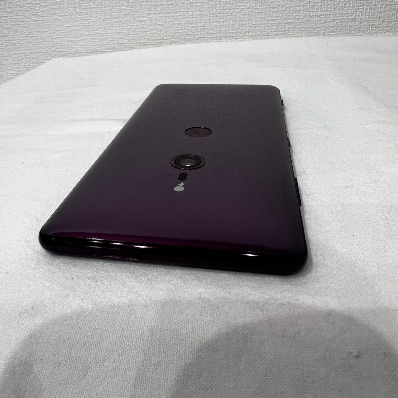 Xperia XZ3 SOV39 64GB ボルドーレッド SIMフリー - メルカリ