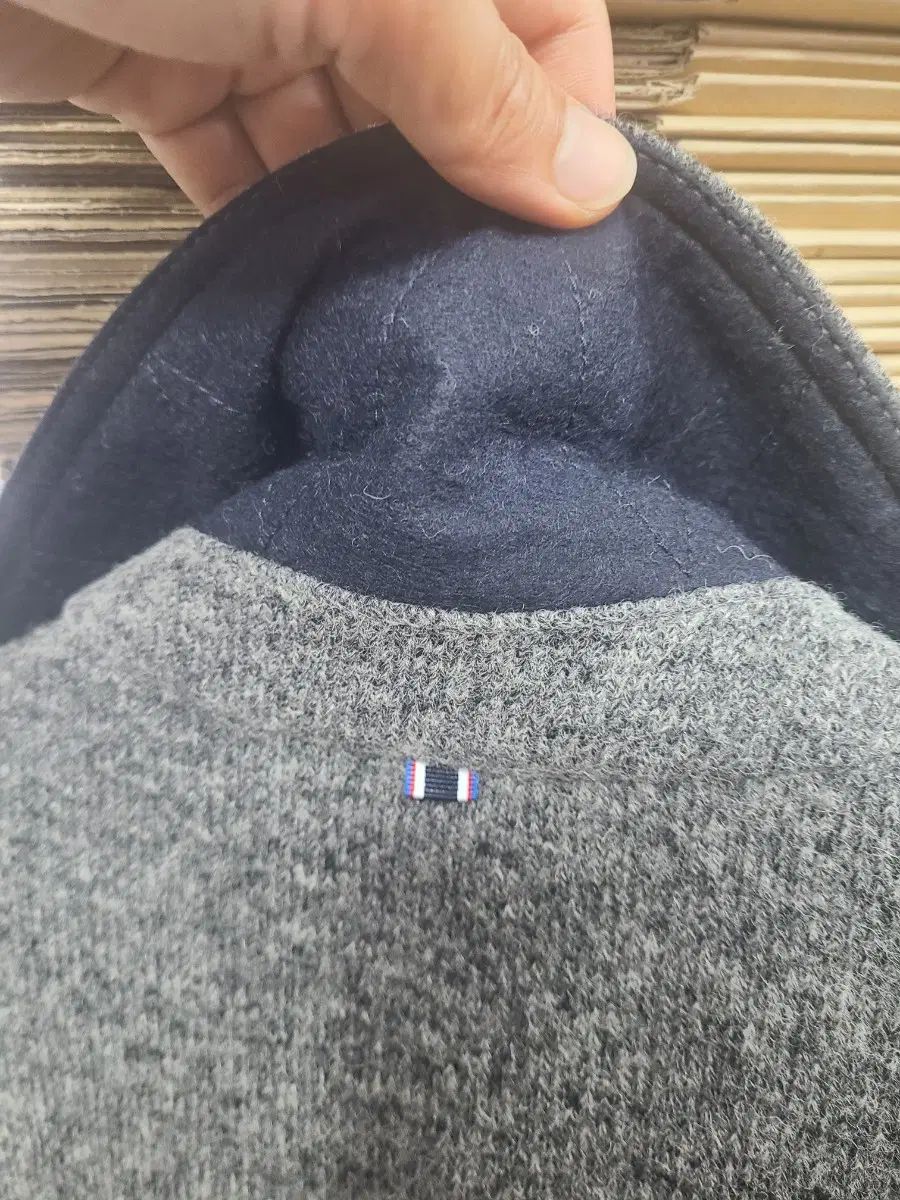 https://assets.mercari-shops-static.com/-/large/plain/2JXasyiqgSryDH8zARwTf8.webp@jpg