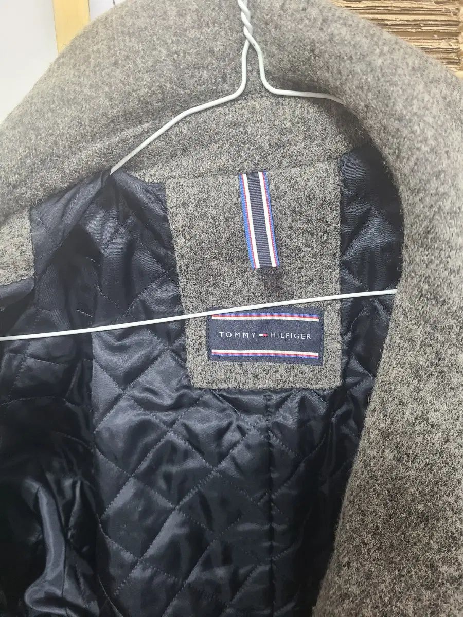https://assets.mercari-shops-static.com/-/large/plain/2JXasyiuVLTuwWLNjgYd4h.webp@jpg