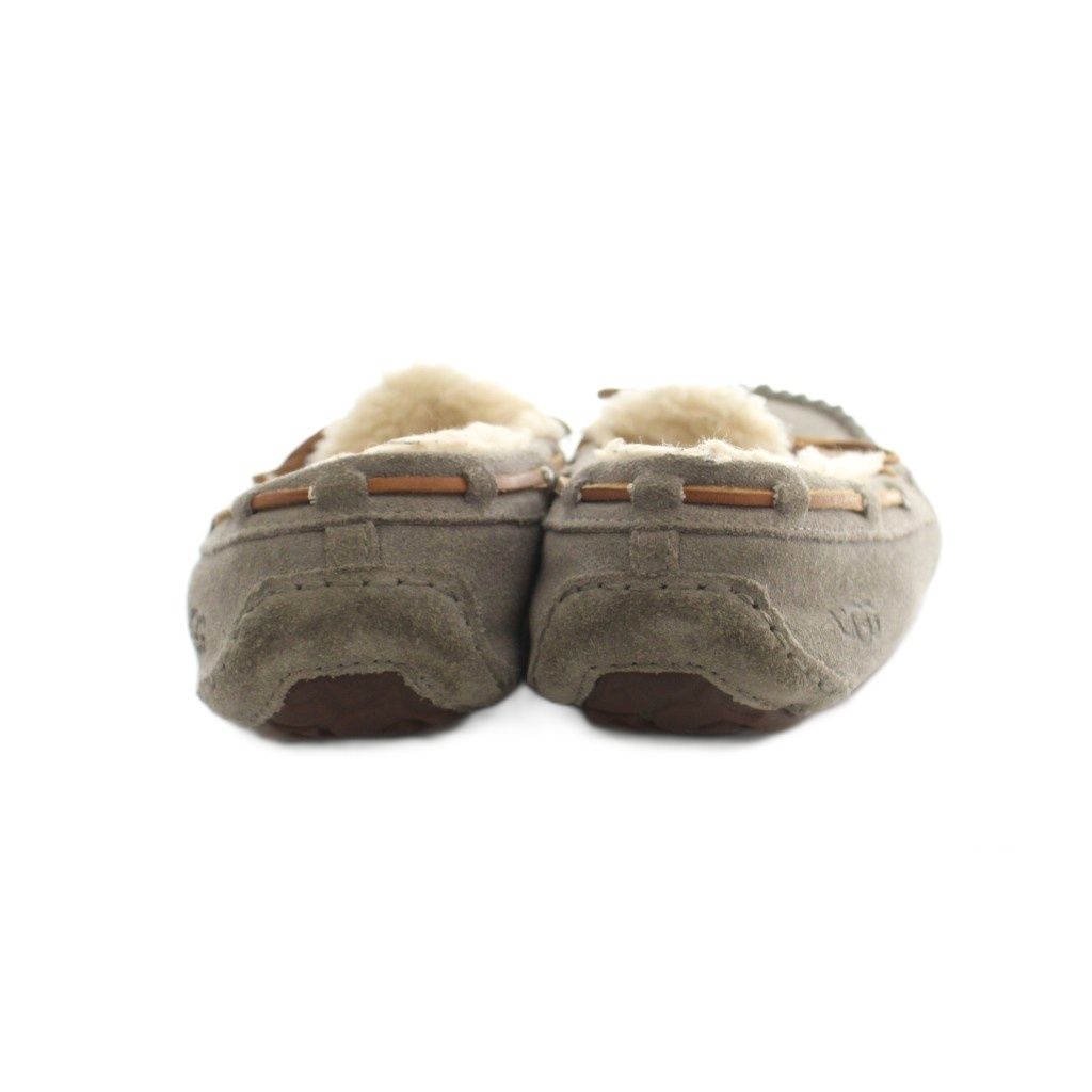 アグ オーストラリア UGG australia Dakota モカシンシューズ スエード