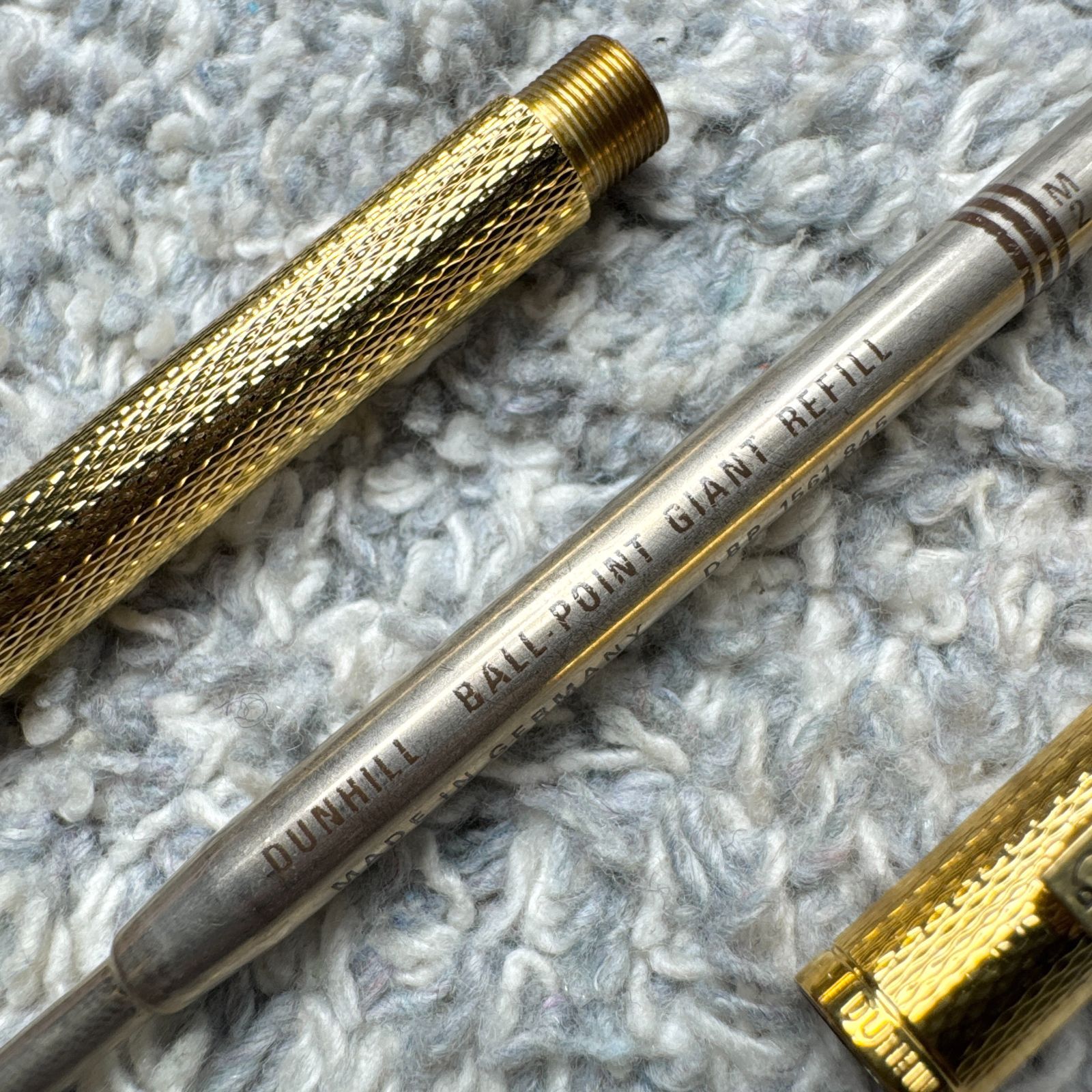 GWセール‼️未使用ヴィンテージdunhillツイスト式ボールペンゴールド 訳あり Dunhill ダンヒル ボールペン ゴールド エングレービング