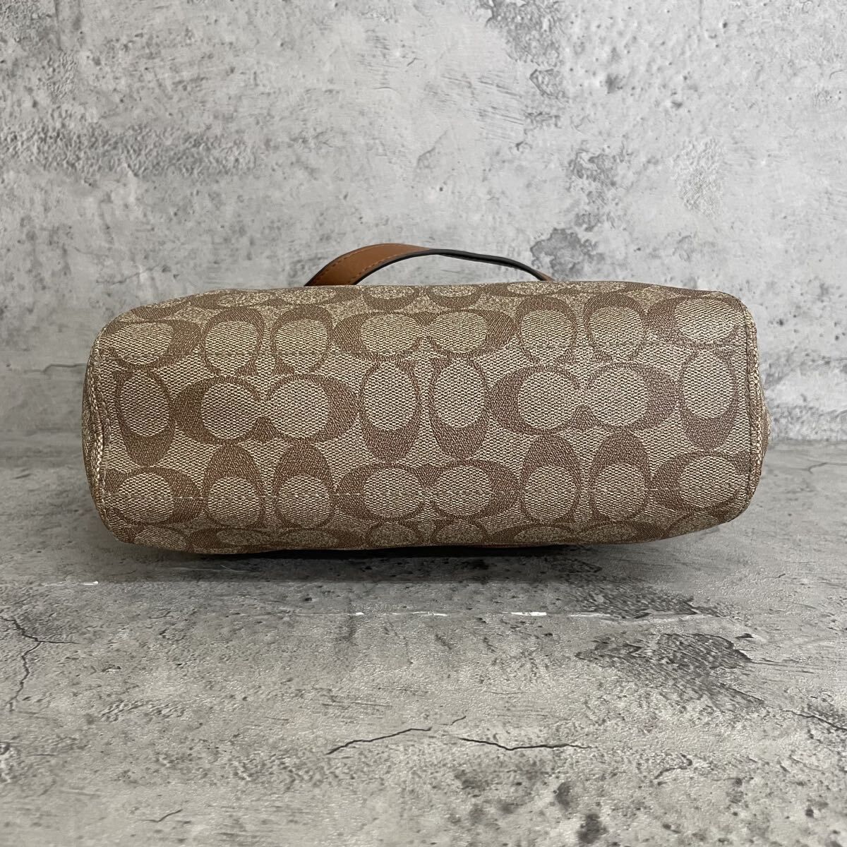 美品 COACH コーチ 2way ショルダーバッグ シグネチャー PVC レザー 茶 