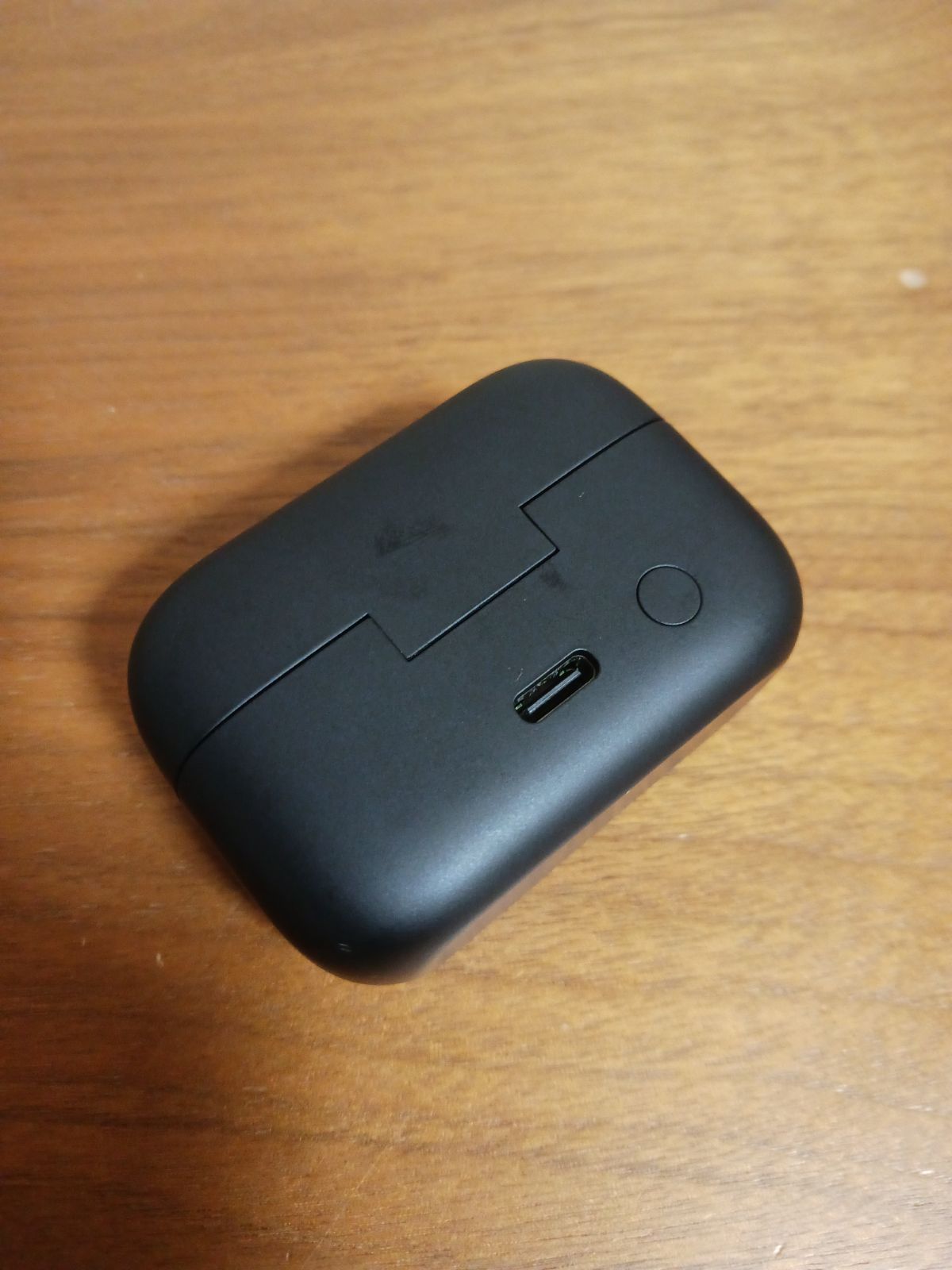 Anker Soundcore AeroClip 充電ケースのみ ブラック - メルカリ