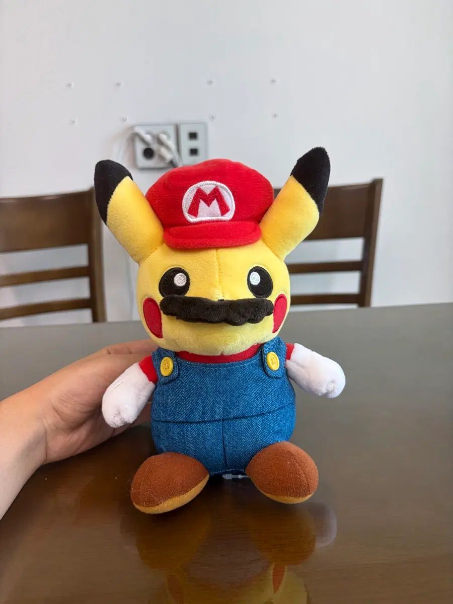 正規品 2016 限定 ポケモンセンター マリオ ピカチュウ ぬいぐるみ (紙