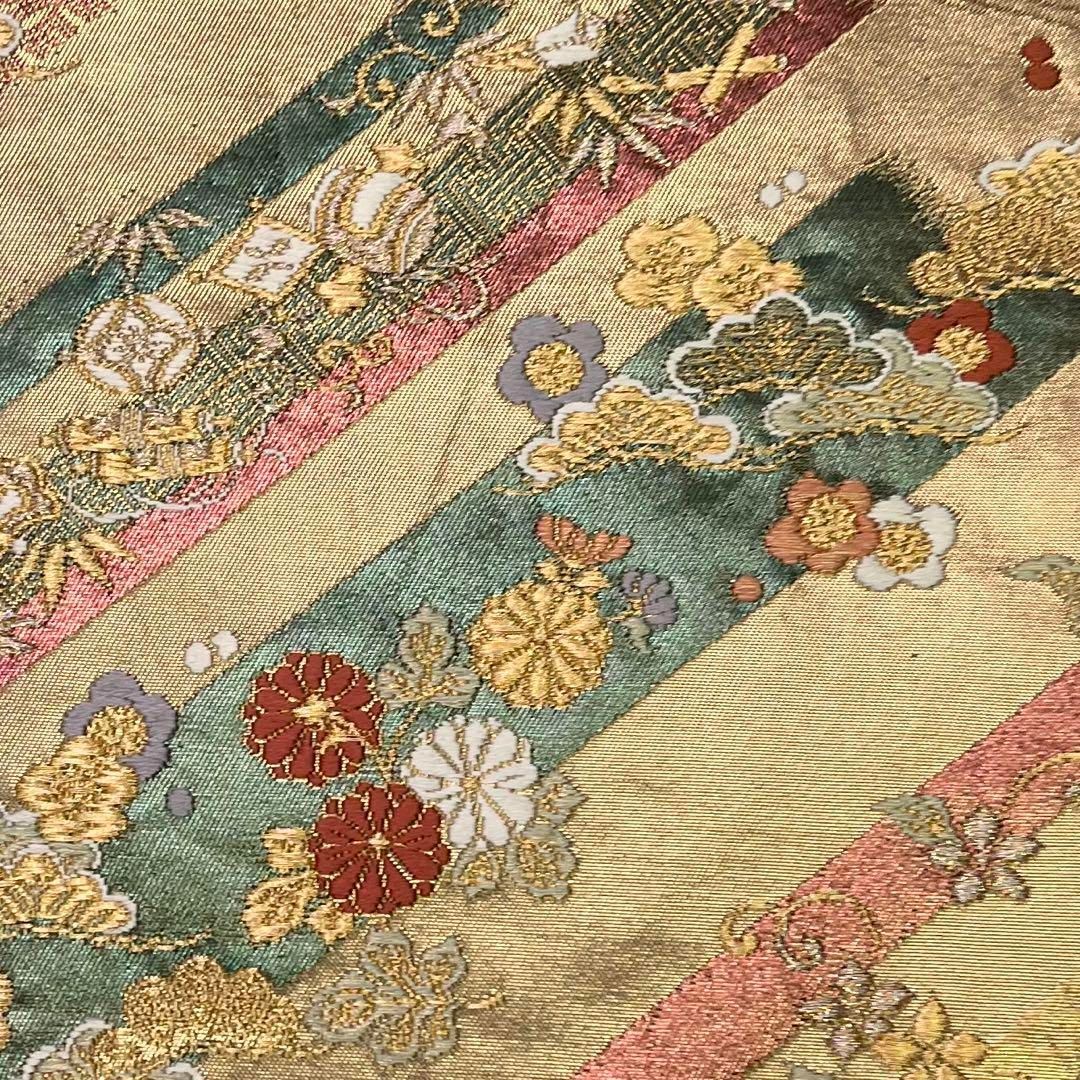 袋帯 花模様に宝尽くし 松竹梅 金糸 金色 O-4060 - メルカリ 