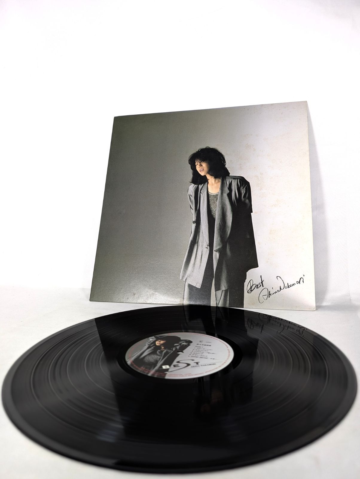 中森明菜 ベスト アルバム BEST アナログ レコード LP L-13030 中森明菜 BEST LP レコード L-13030 1986年盤 歌詞カード付 - メルカリ