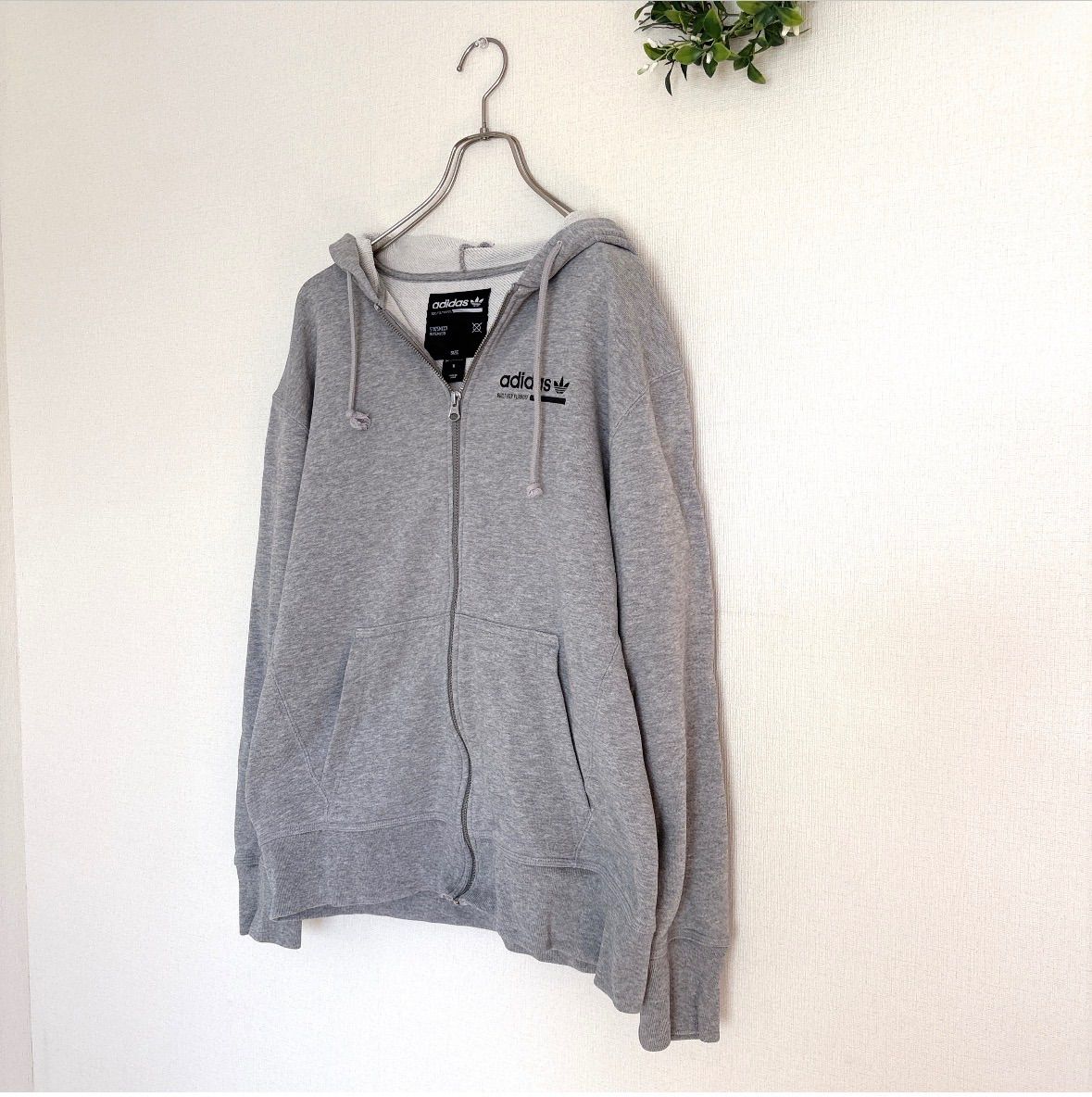 https://assets.mercari-shops-static.com/-/large/plain/2JXd75USCcY5WHHJXthbWX.jpg@jpg