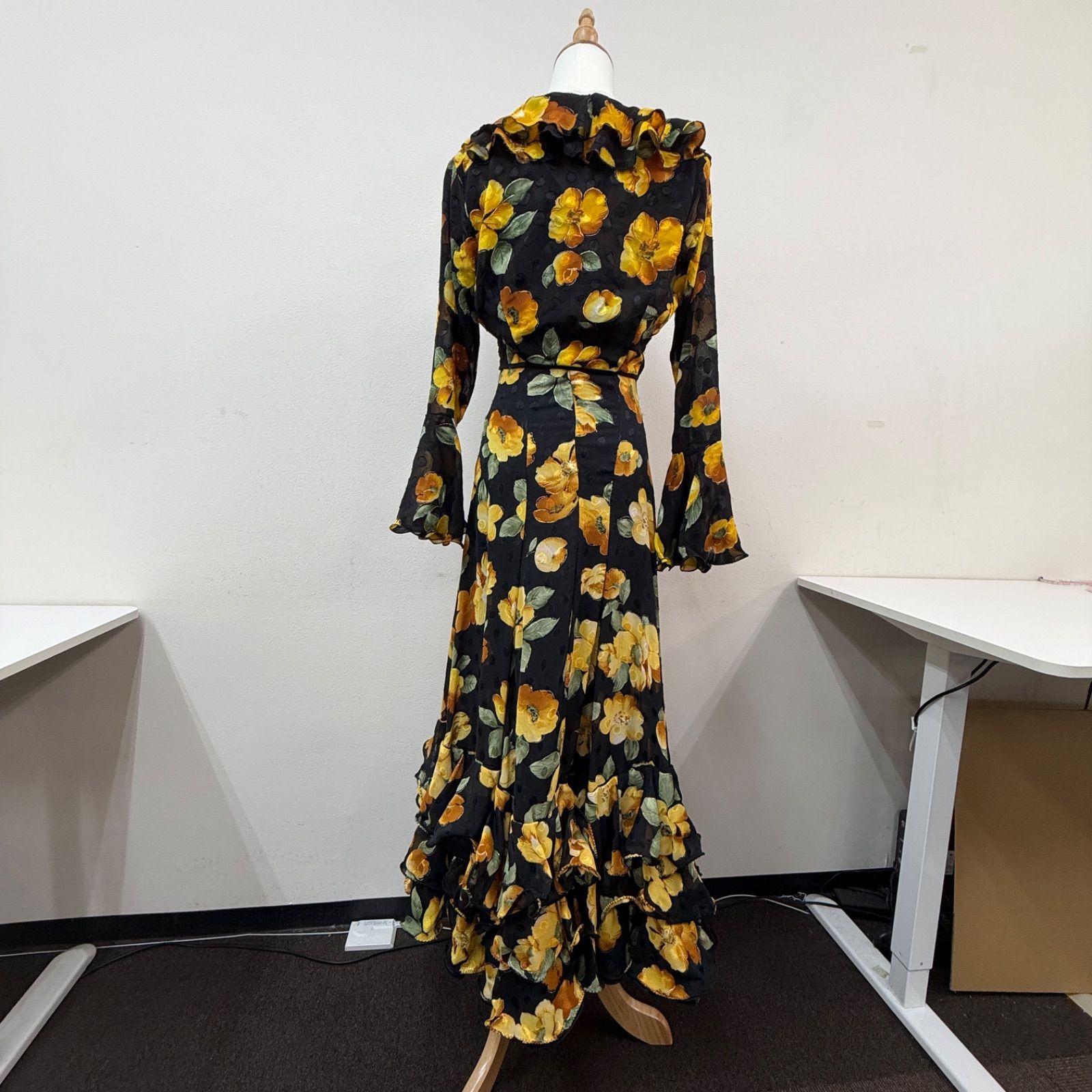 prima boutique フラメンコ ￼ドレス衣装 ￼セットアップ ボレロ prima boutique】フラメンコ衣装 ツーピース セットアップ 黒 黄色 花