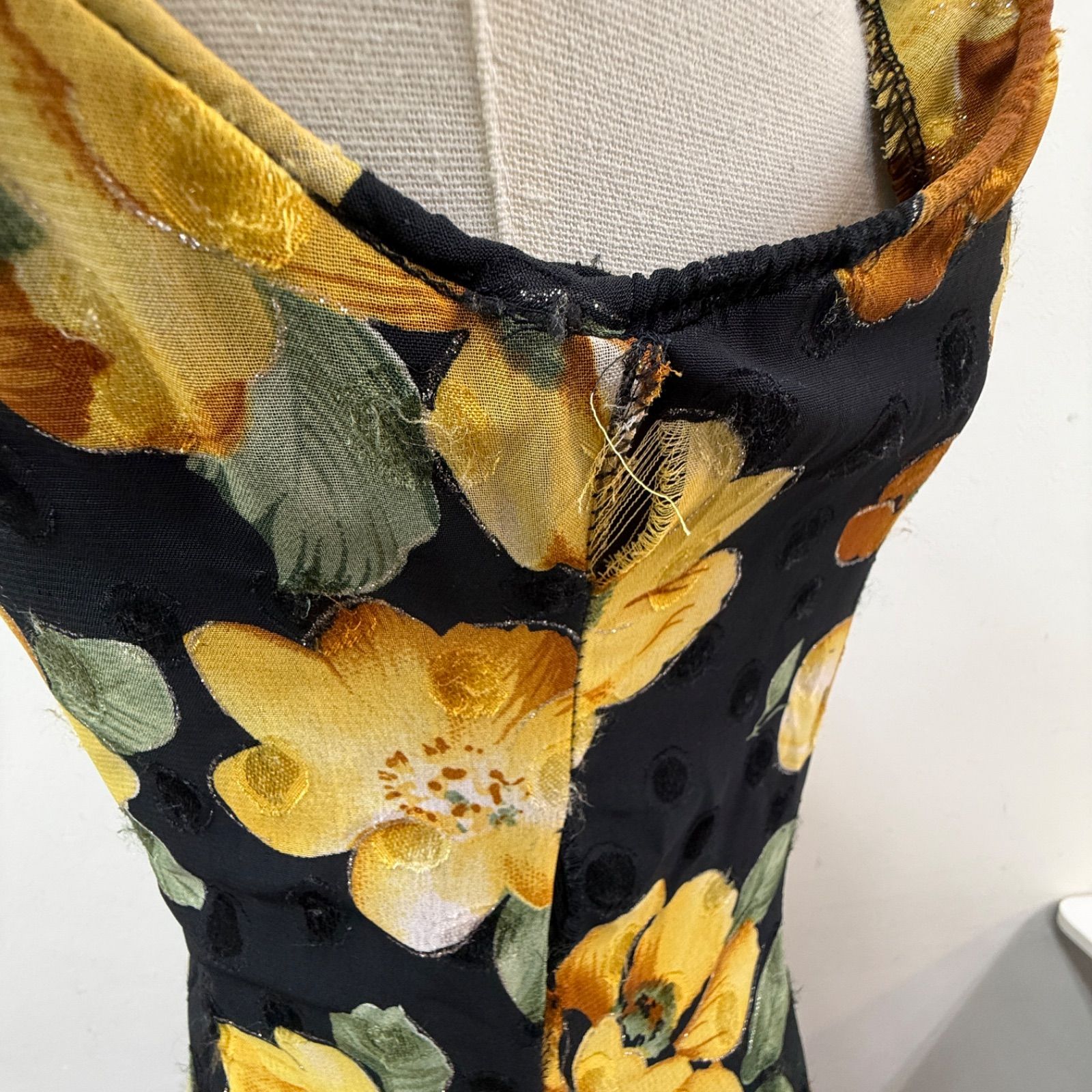 prima boutique】フラメンコ衣装 ツーピース セットアップ 黒 黄色 花