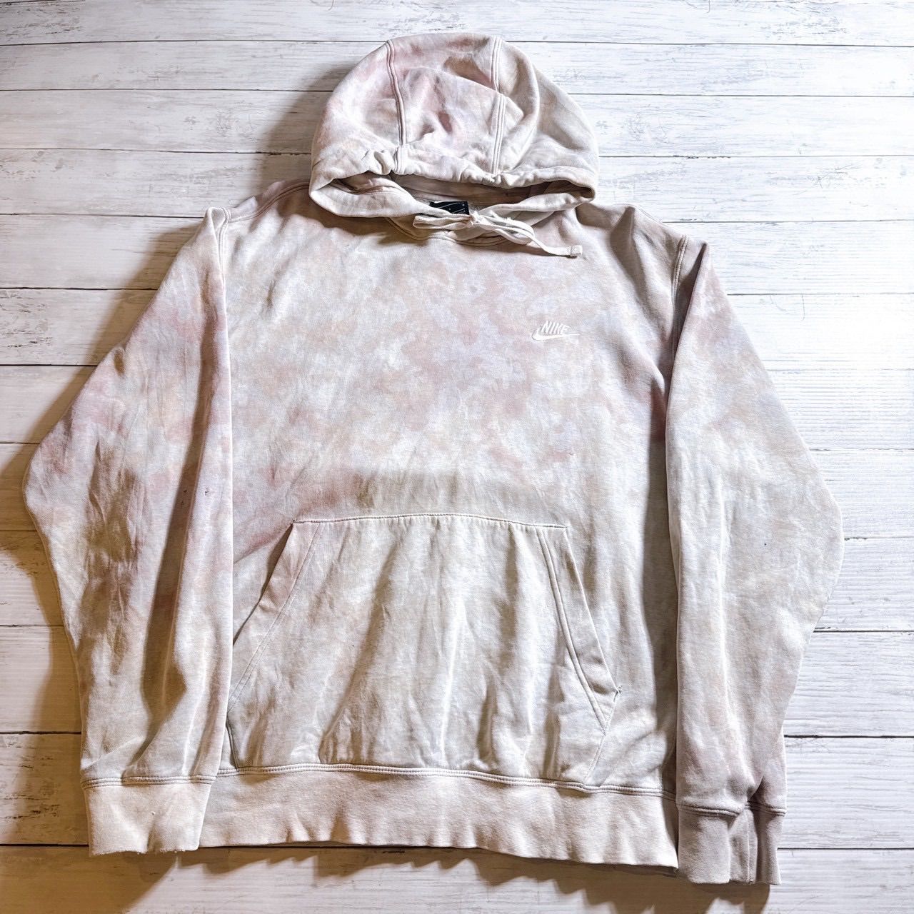 https://assets.mercari-shops-static.com/-/large/plain/2JXdQvrTe56yeyYqHteK37.jpg@jpg
