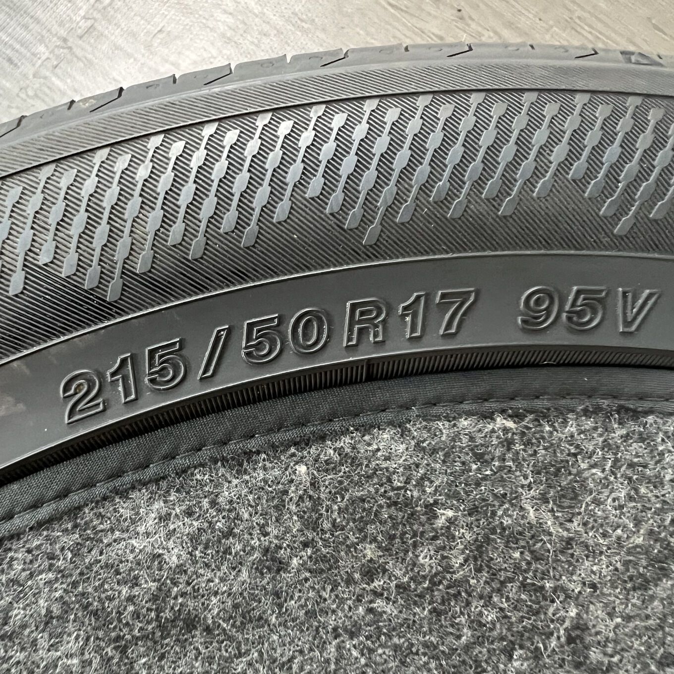 タイヤのみ]サマータイヤ 215/50R17 YOKOHAMA ADVAN DB V553 4本セット