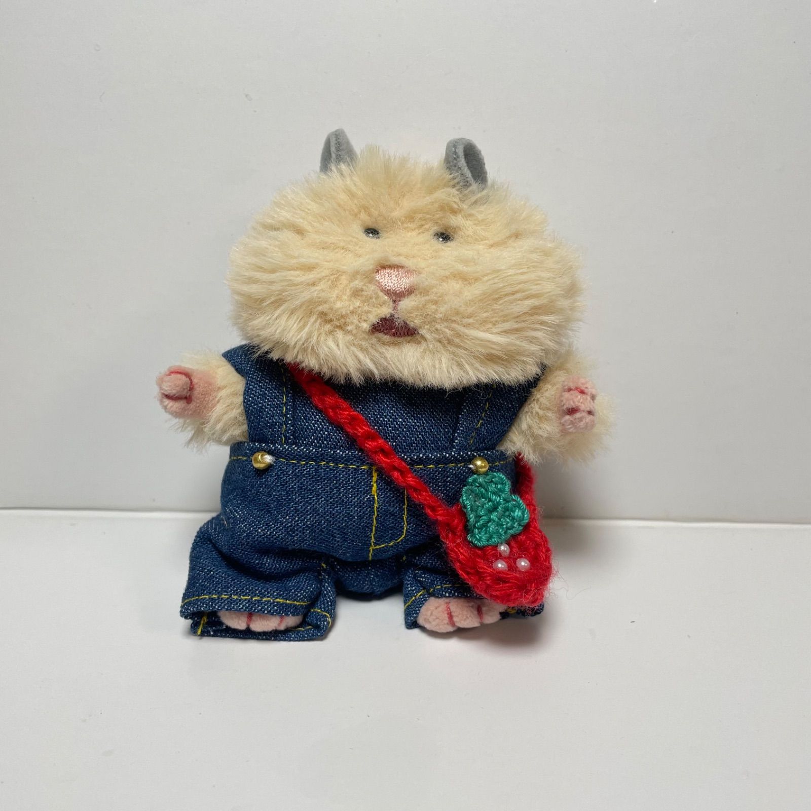 はむにぎり ぬい服 デニムサロペット いちごボシェット ハンドメイド