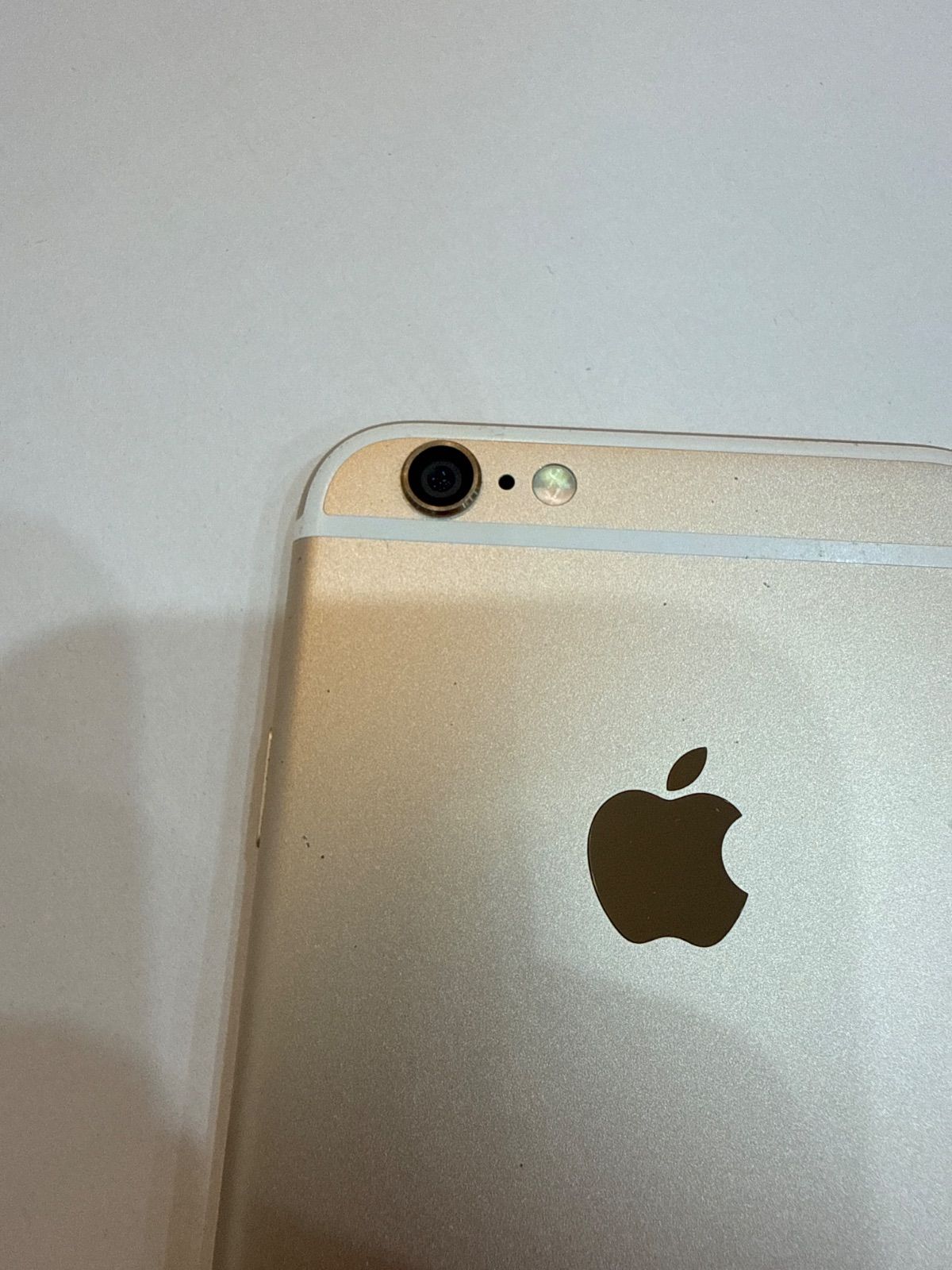 iPhone 6 64GB ゴールド docomo SIMロックあり 美品 - メルカリ