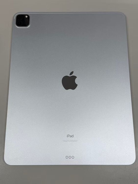 極美品 iPad Pro 12.9インチ（第5世代）256GB WiFiモデル シルバー