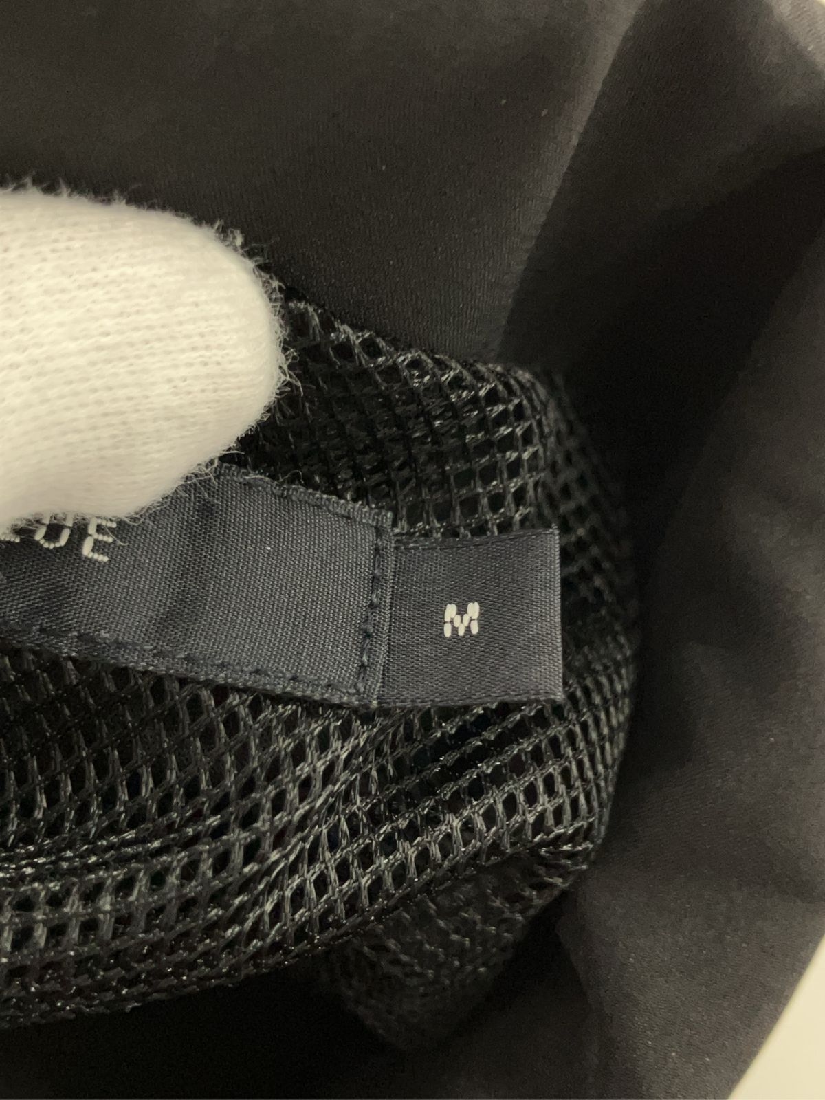 https://assets.mercari-shops-static.com/-/large/plain/2JXdspAny5P76xZZNrc82W.jpg@jpg
