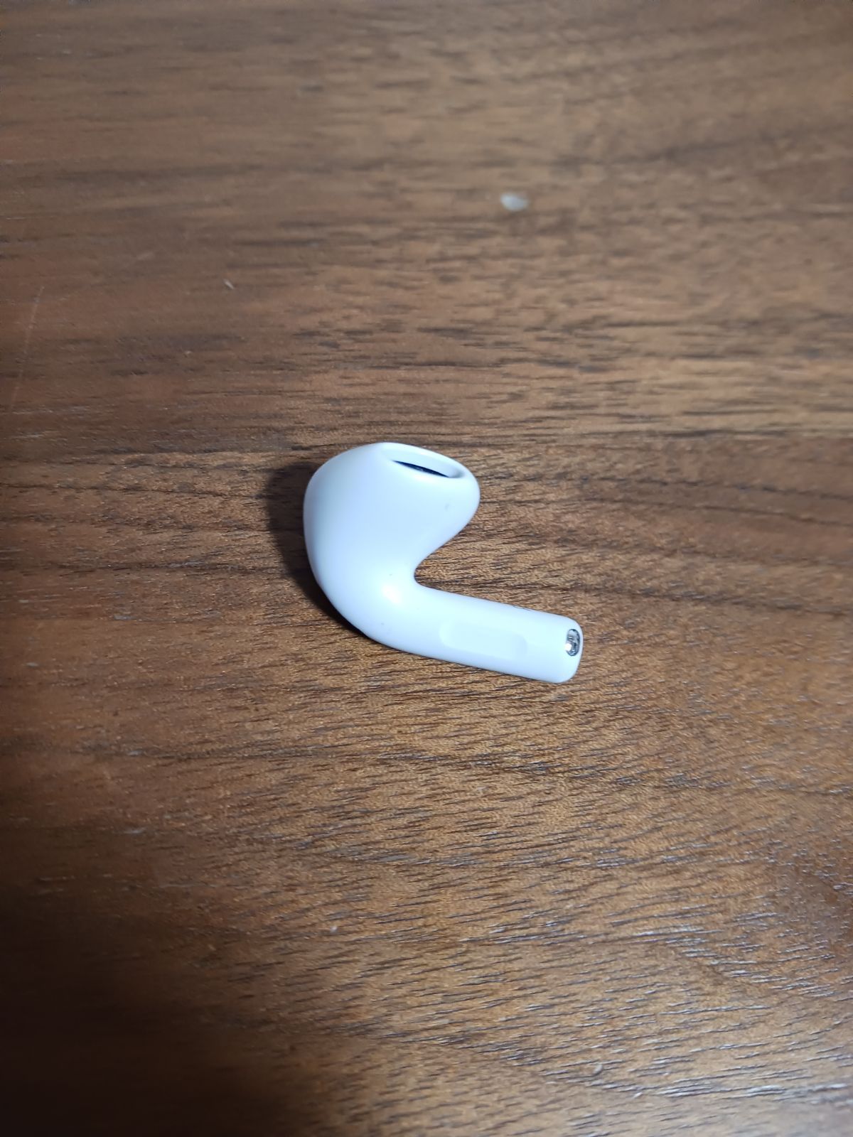 [正規品]AirPods 第4世代 右耳 ノイズキャンセリングなし 正規品）AirPods 第4世代 右耳のみ ノイズキャンセリング無しモデル